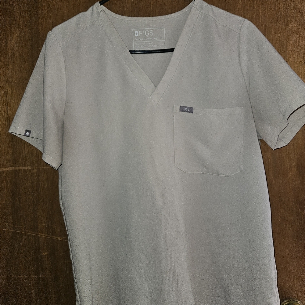Catarina Scrub Top in Bone- M